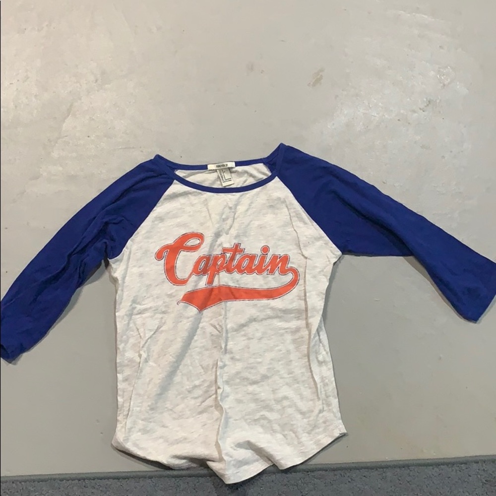 Tee cropped sleeves